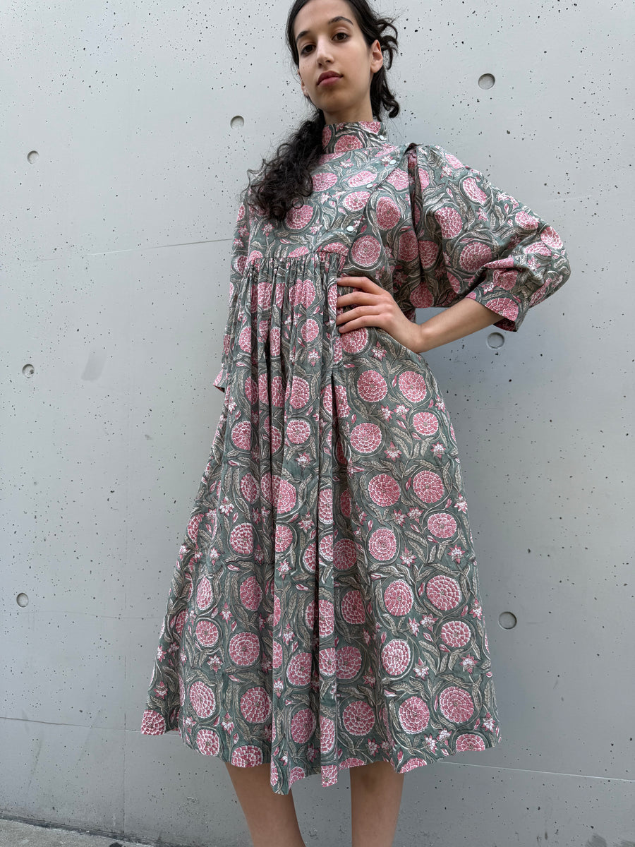 Snap Smock Dress in Tea Rose Floral – BATSHEVA