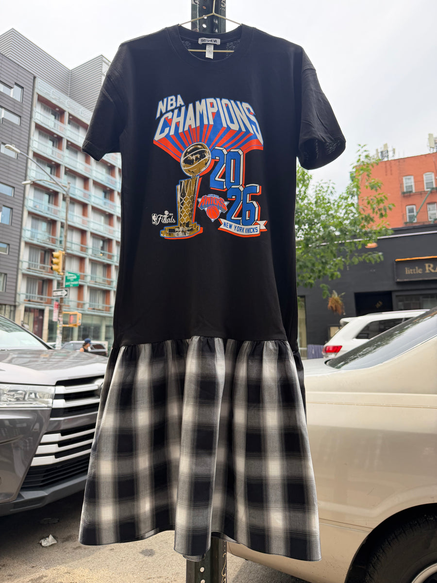 KNICKS NBA Champions T-Shirt Dress in Black – BATSHEVA