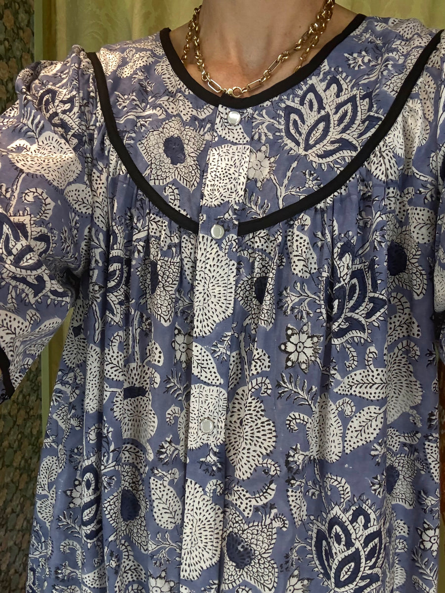 Snap Housedress in Blue Flowers