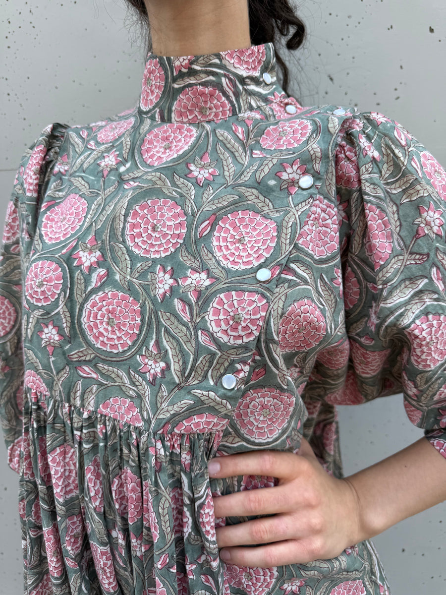 Snap Smock Dress in Tea Rose Floral – BATSHEVA