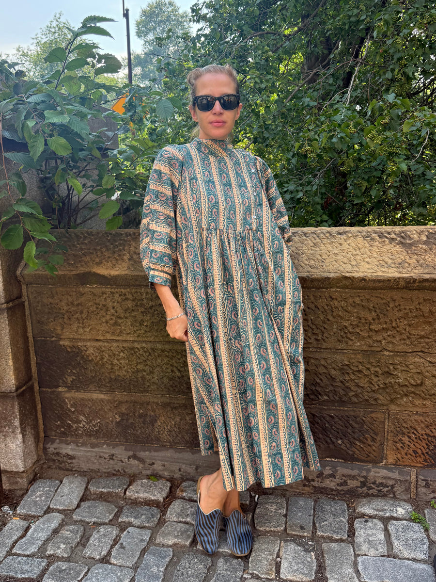 Snap Smock Dress in Teal and Beige Floral XL / Multi