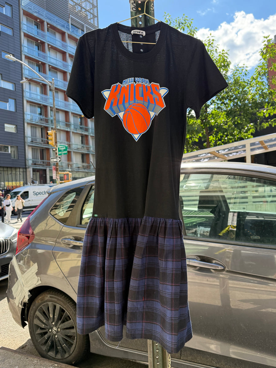 KNICKS T-Shirt Dress in Black Multi / Large