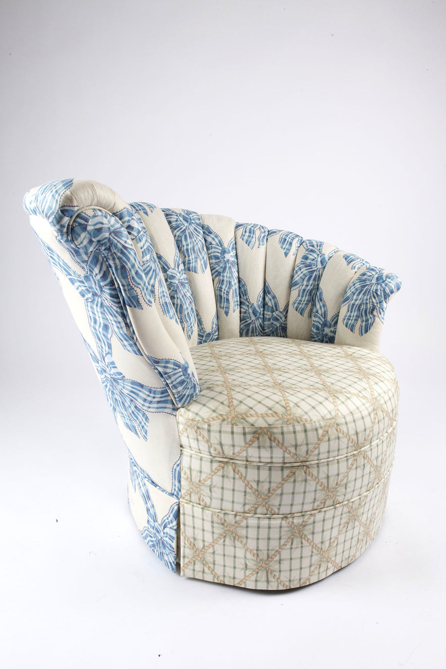 BATSHEVA - Nautilus Chair in Vintage Bow & Rope Fabric