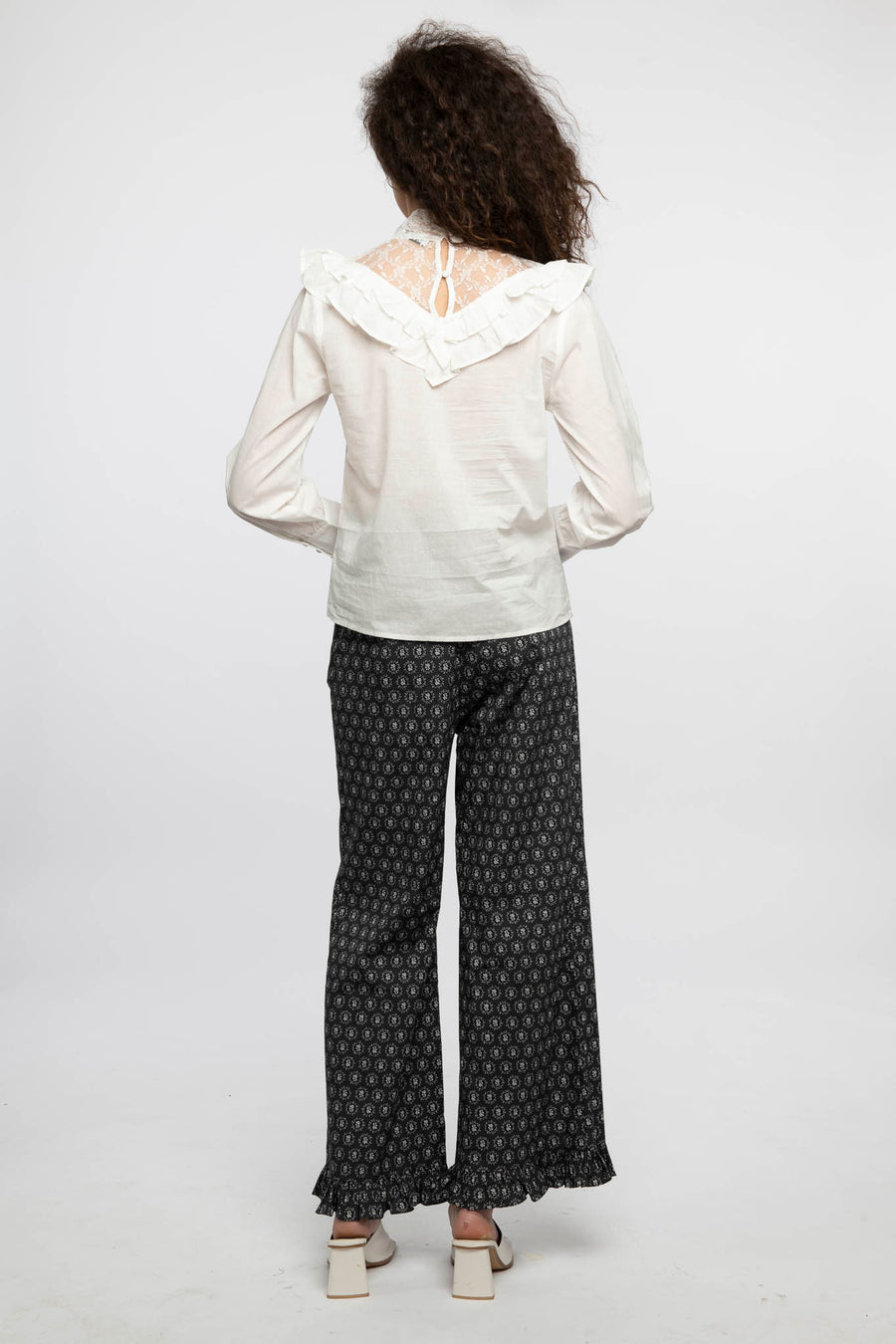 Pêche Blouse in White