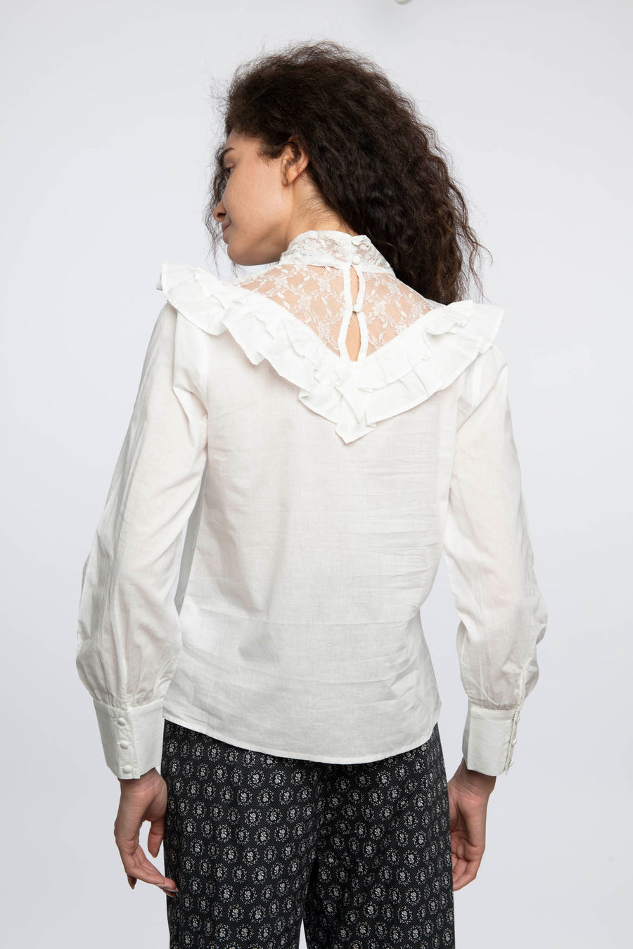 Pêche Blouse in White