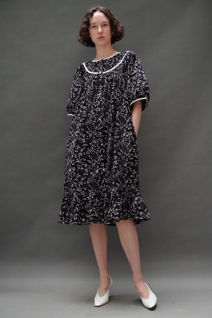 Snap Housedress in Black and White Floral