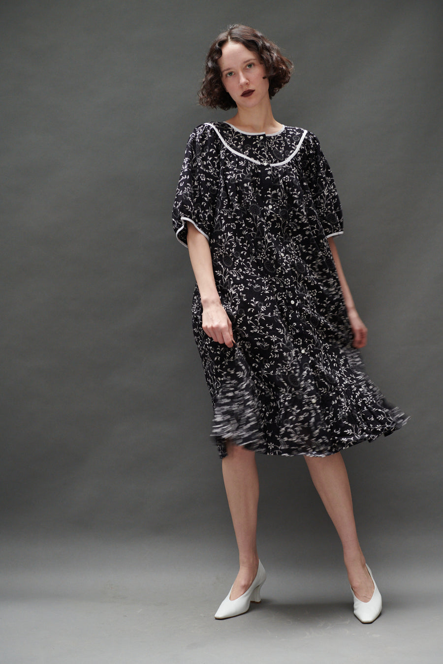 Snap Housedress in Black and White Floral