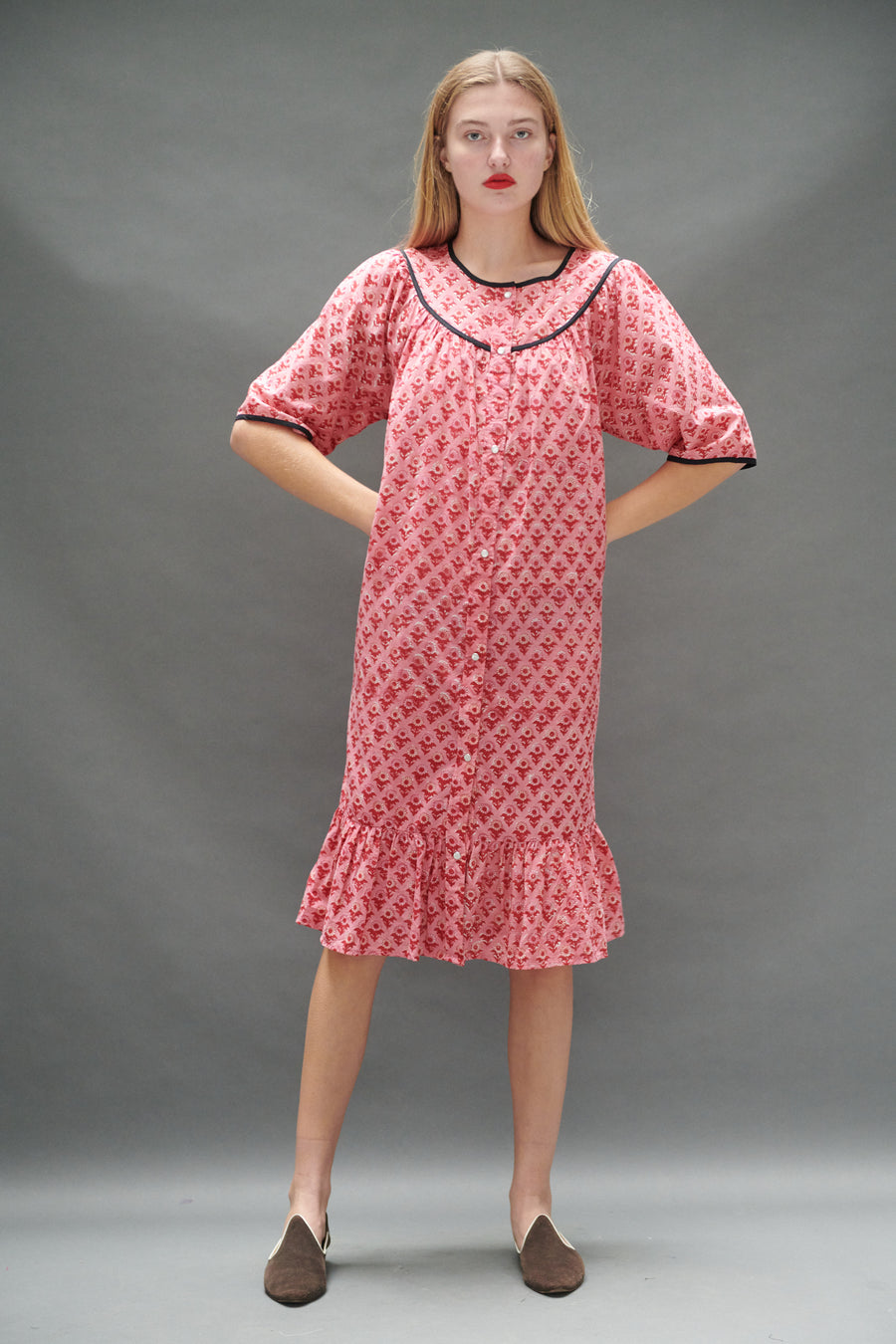 Snap Housedress in Pink and Red Sunflowers