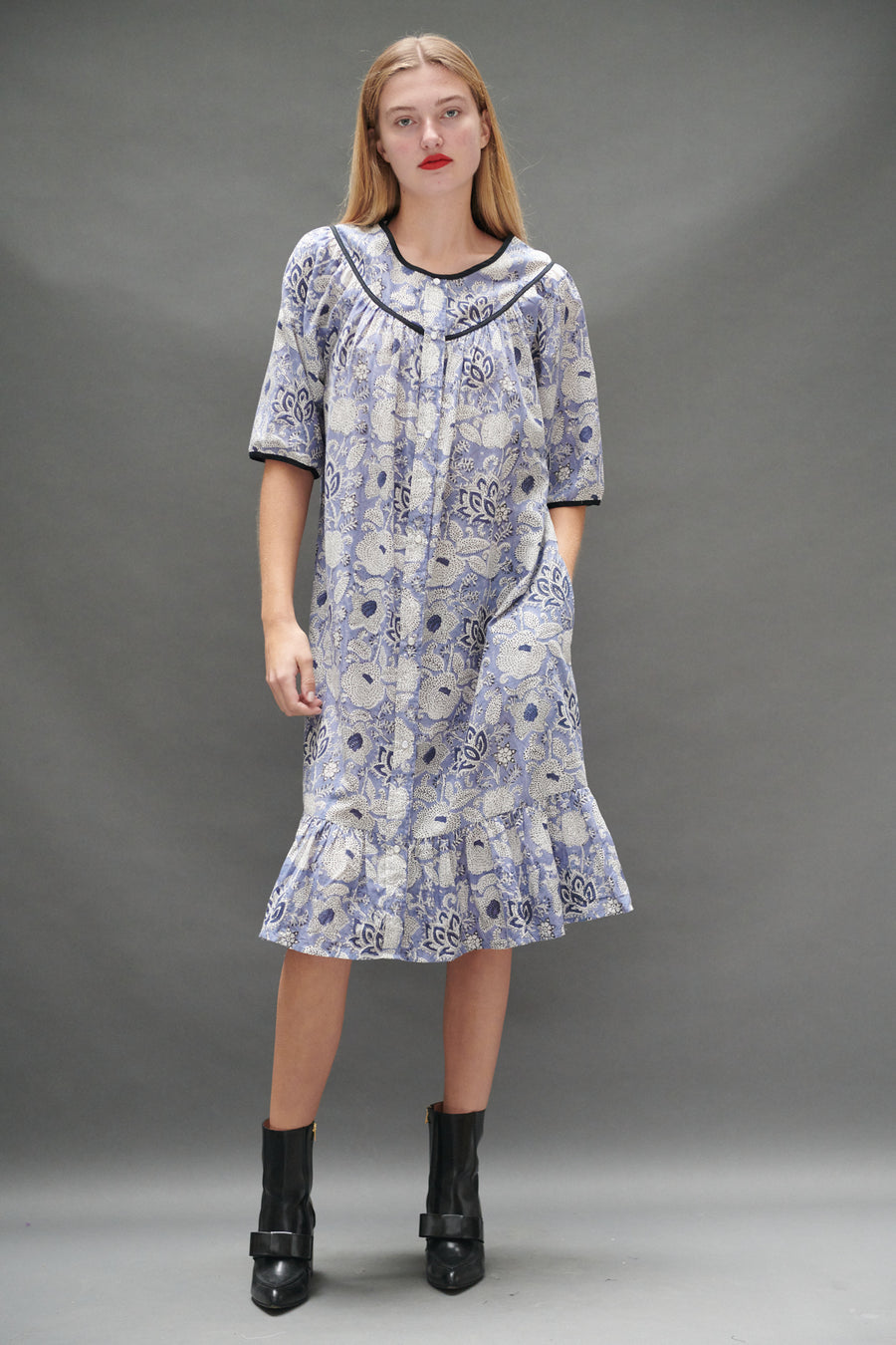 Snap Housedress in Blue Flowers