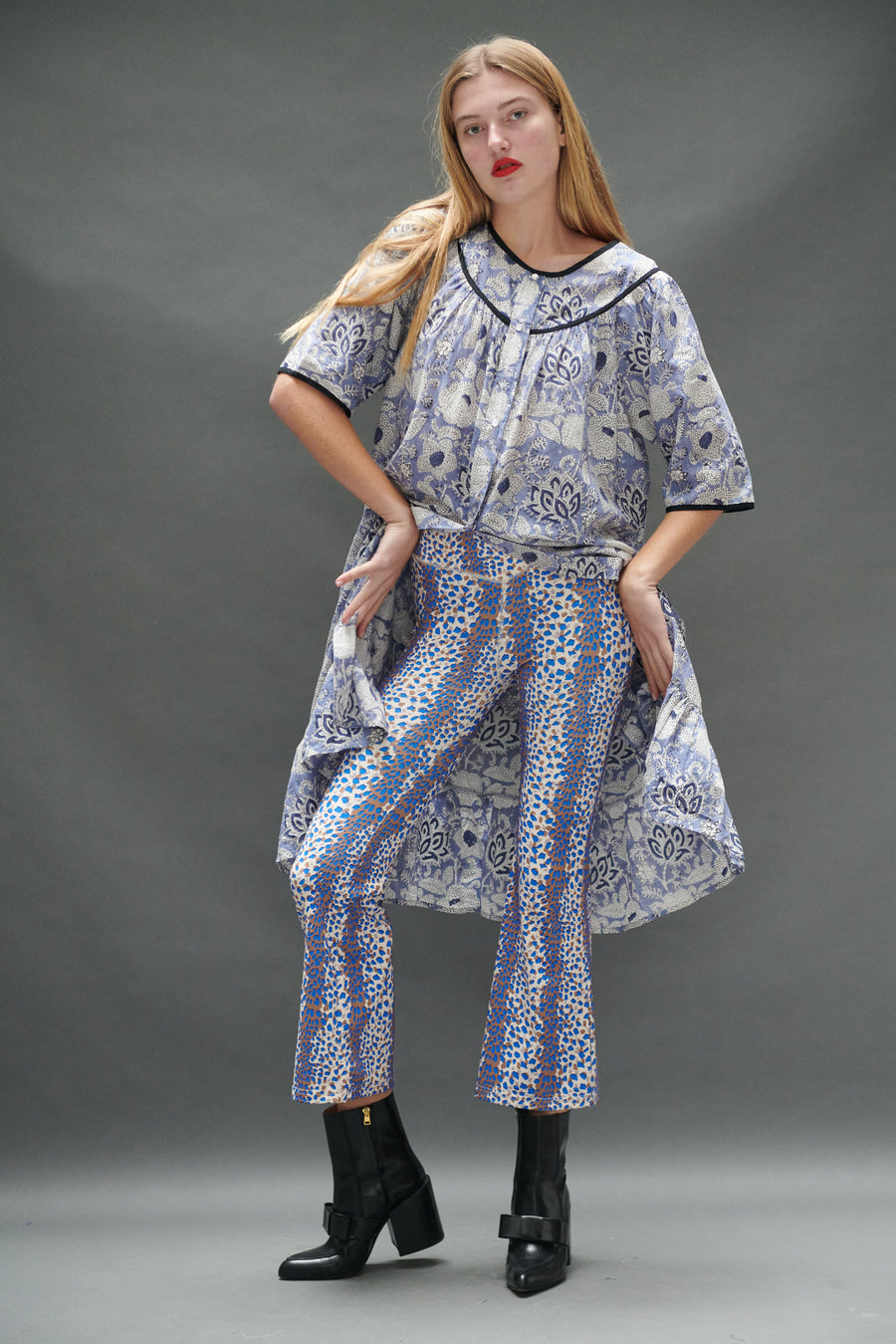 Snap Housedress in Blue Flowers