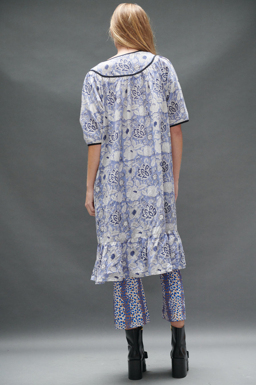 Snap Housedress in Blue Flowers