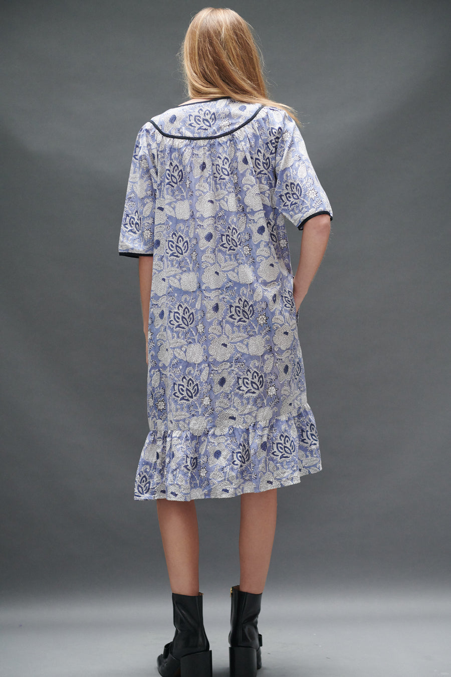 Snap Housedress in Blue Flowers