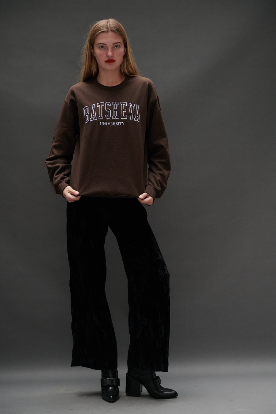 BATSHEVA UNIVERSITY Embroidered Sweatshirt in Chocolate